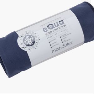 NWT Manduka eQua yoga mat towel in Haze